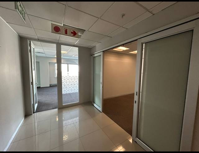 429M² OFFICE TO LET IN SANDTON CENTRAL